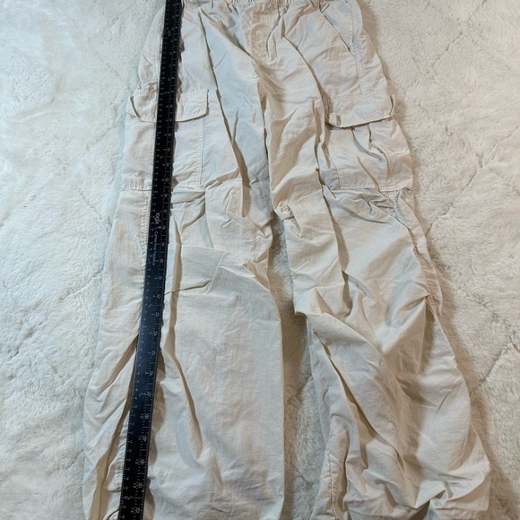 H&M kids size 16 parachute pants cream colored - Picture 5 of 6